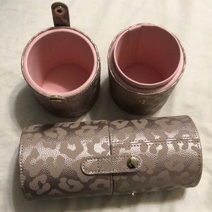 Notiq cosmetic brush holder